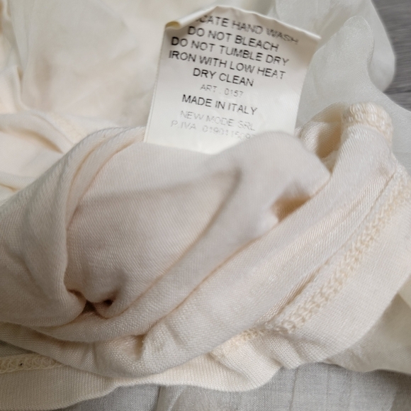 Bella Umbra Cream Tank Top Silk Asymetrical Size S Lightweight‎ Breezy Waterfall - Picture 4 of 12